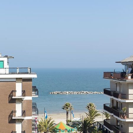 Hotel Gabbiano Porto San Giorgio Ngoại thất bức ảnh