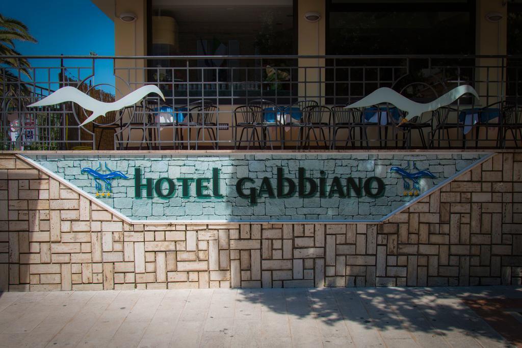 Hotel Gabbiano Porto San Giorgio Ngoại thất bức ảnh