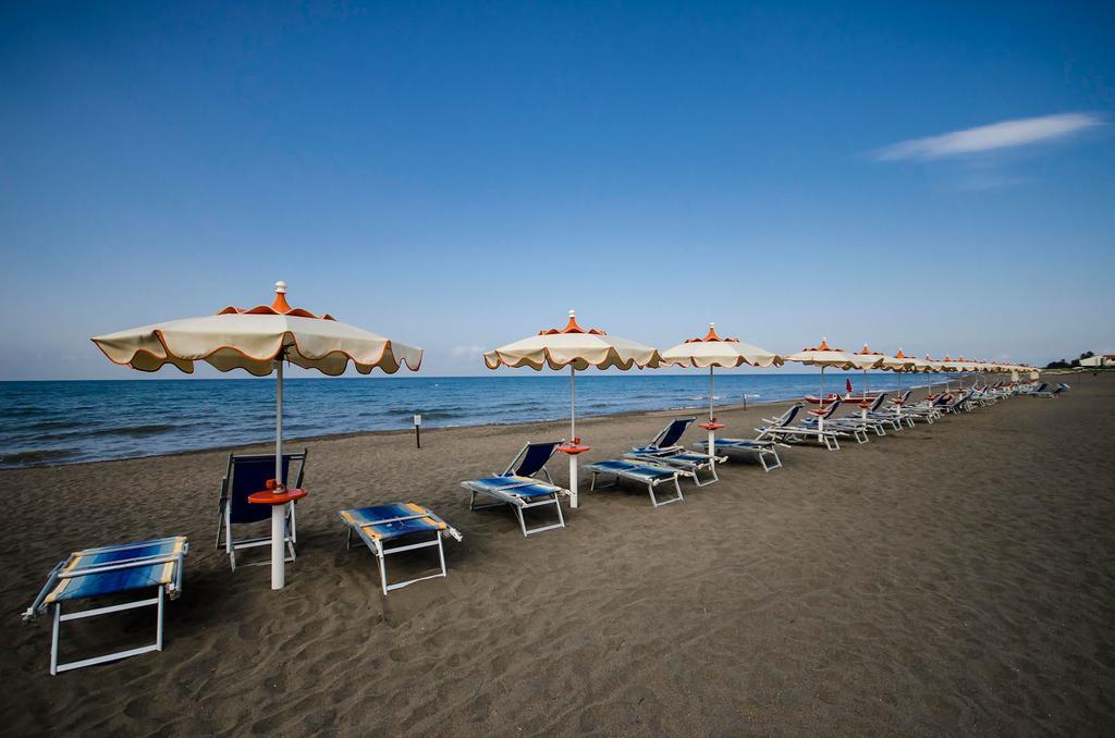 Hotel Gabbiano Porto San Giorgio Ngoại thất bức ảnh